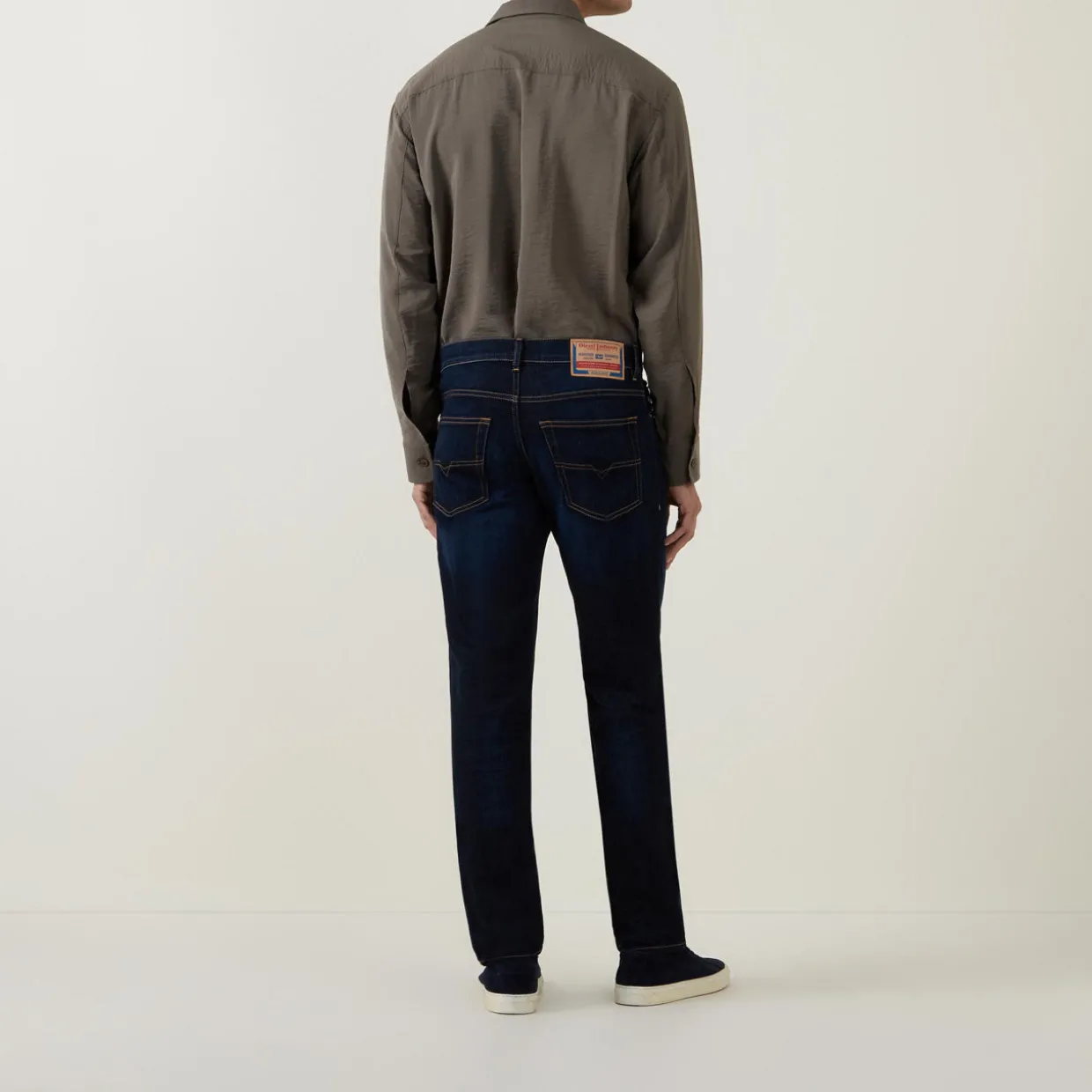 2023 D-Finitive Tapered Jeans
