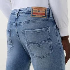 1986 Larke-BeeX Tapered Fit Jeans