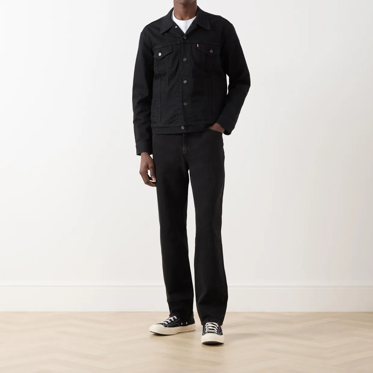555™ Relaxed Straight Leg Jeans