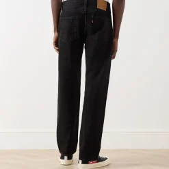 555™ Relaxed Straight Leg Jeans