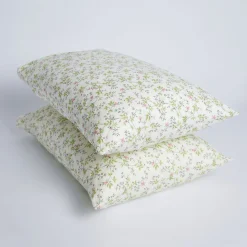 180 Thread Count Dainty Lily Pillowcase Set