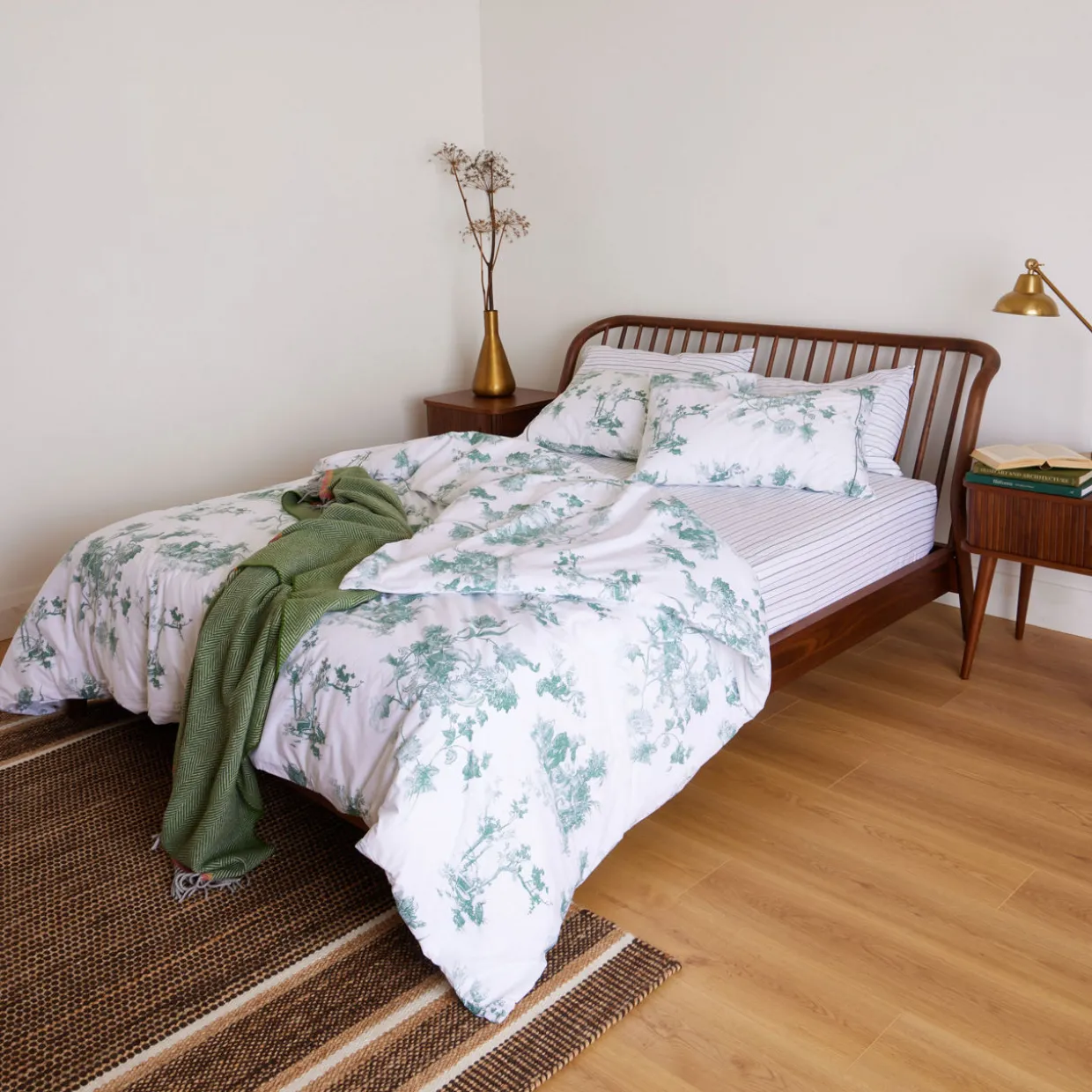 300 Thread Count Green Toile Standard Pillowcase Set