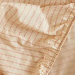 180 Thread Count Romantic Stripe Fitted Sheet