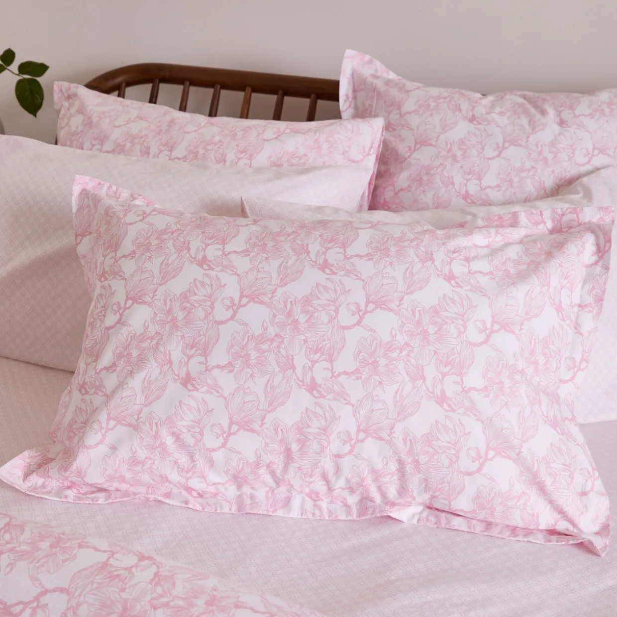 300 Thread Count Sage Magnolia Oxford Pillowcase