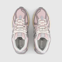 1906 Trainers