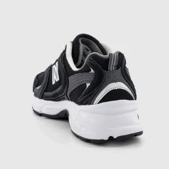 530 Trainers