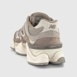9060 Trainers