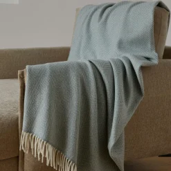 Achill Throw