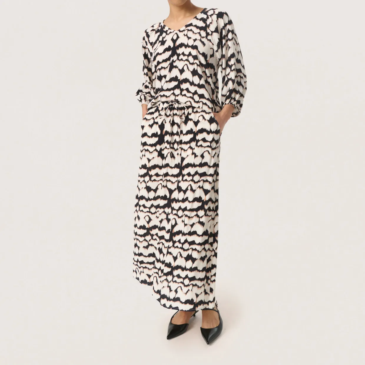 Alize Abstract Print Skirt