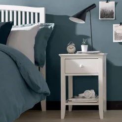 Aoibheann Nightstand
