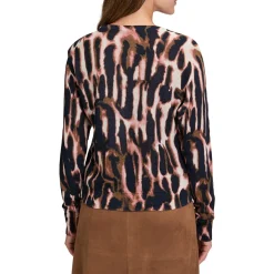 Batik Fine Knit Sweater