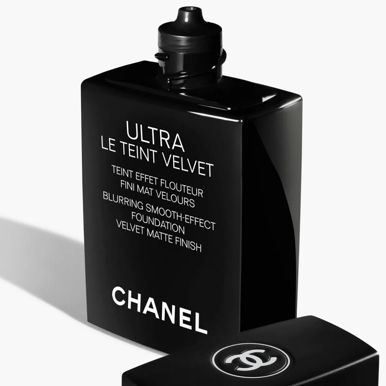 Blurring Smooth Effect Foundation