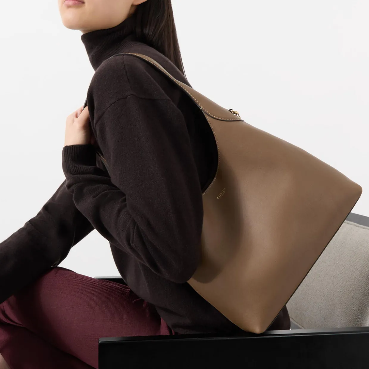 Brooklyn 28 Leather Shoulder Bag