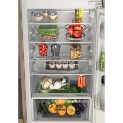 Built-In 55cm 273L 70-30 Fridge Freezer with Stop Front Technology