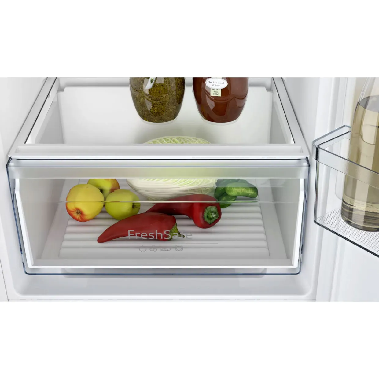 Built-in Fridge-Freezer with Freezer at Bottom