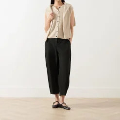 Button-Down Knitted Vest