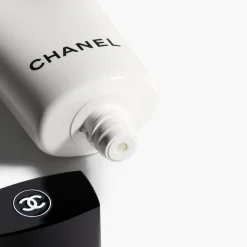 Camellia Cleansing Cream-To-Foam