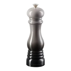 Classic Pepper Mill