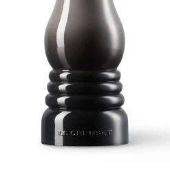 Classic Pepper Mill