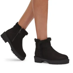 Cosy Boots