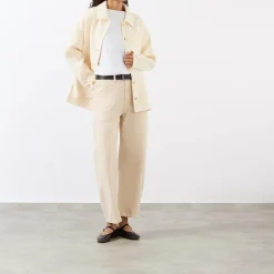 Cropped Barrel Leg Jeans