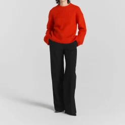 Debbie Classic Sweater