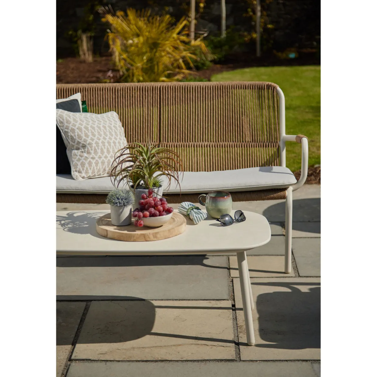 Dover Garden Lounge Set Ivory White Coconut