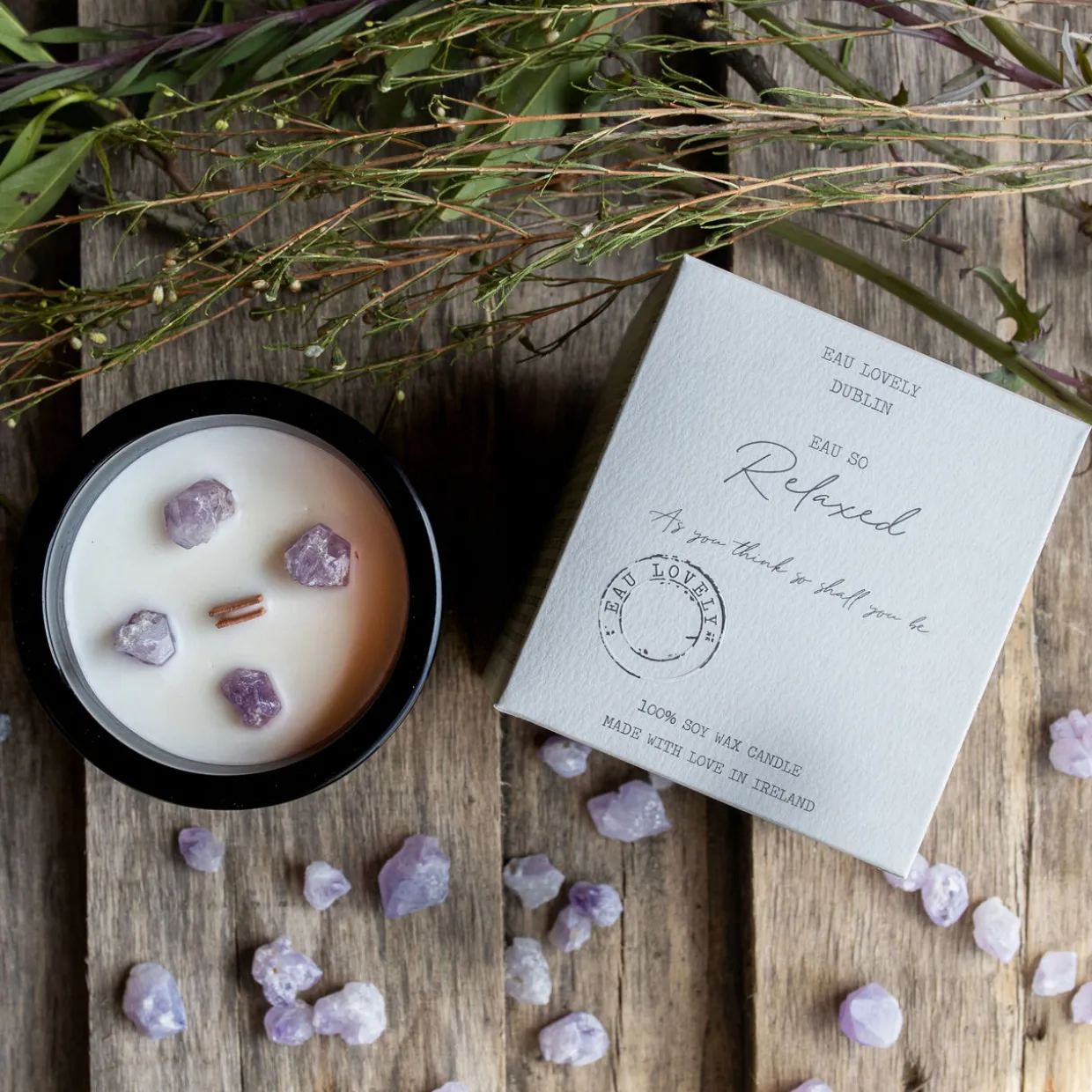 Eau So Relaxed Candle With Amethyst Stones