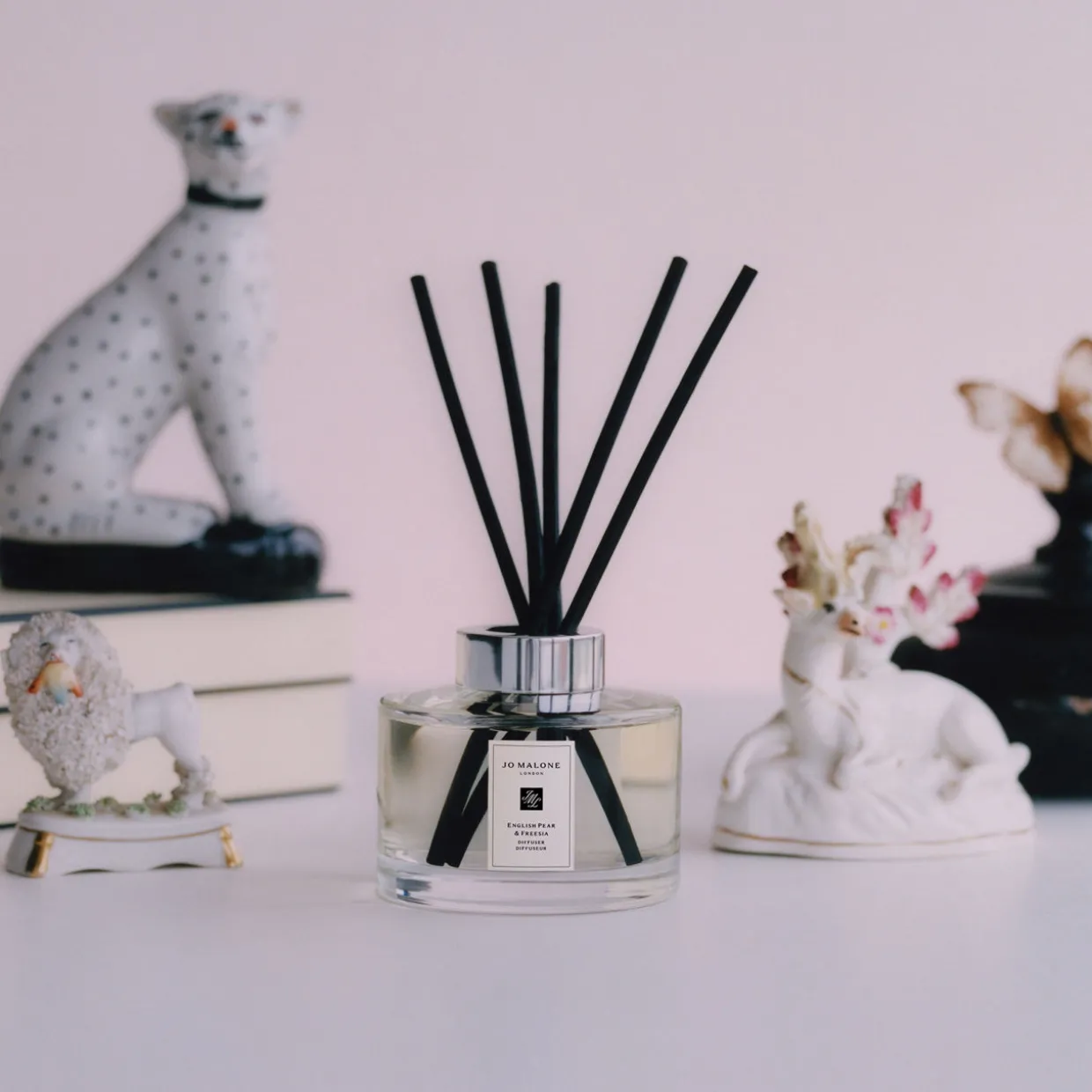 English Pear and Freesia Diffuser Refill