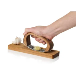 Garlic Press With Chopping Board