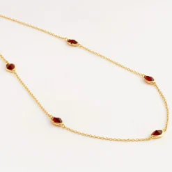 Garnet Stepping Stone Necklace