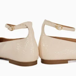 Hoop Ballet Flats