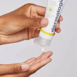 Invisible Physical Defense SPF30