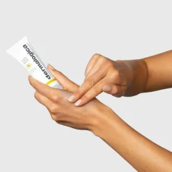 Invisible Physical Defense SPF30