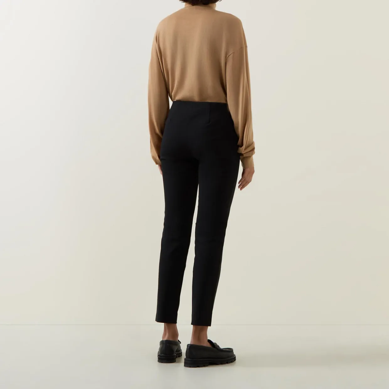 Keslina Skinny-Leg Cropped Trousers