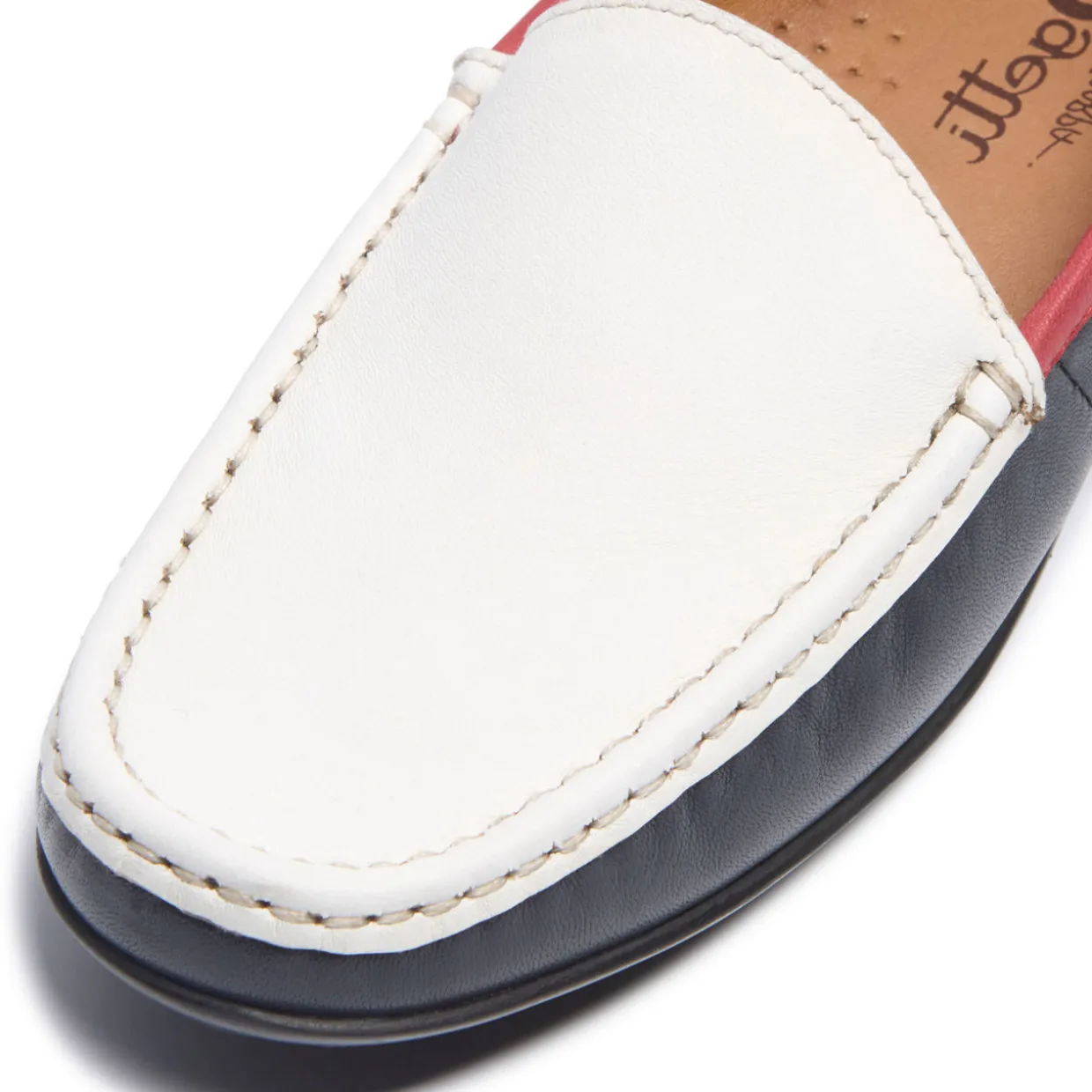 Landia Loafers