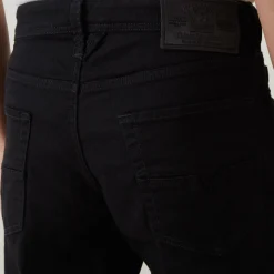 Larkee Beex Tapered Jeans