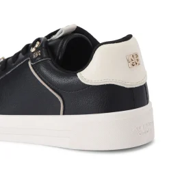 Lillian 2 Lace-Up Trainers