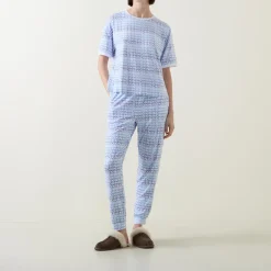Logo T-Shirt & Bottoms Pyjama Set