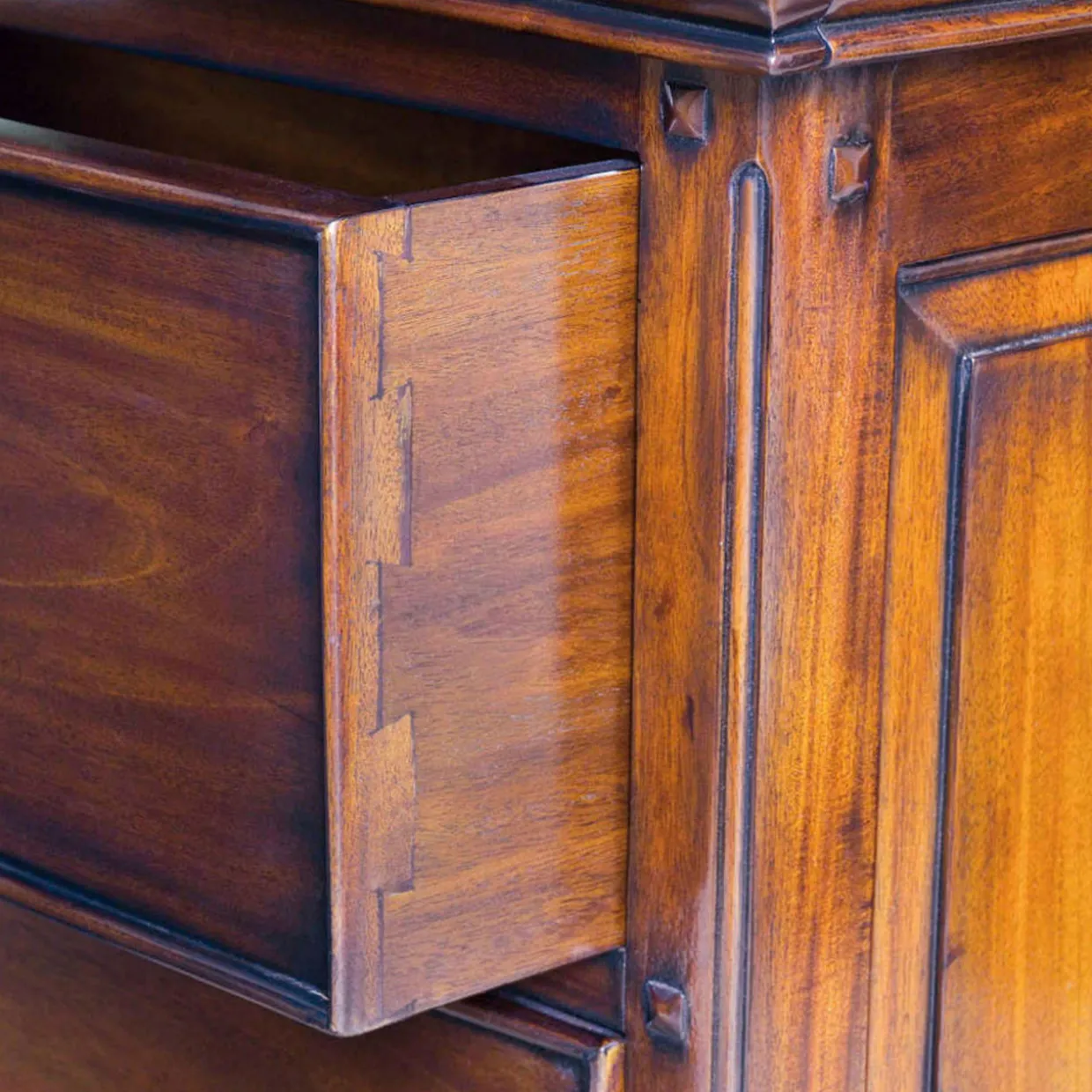 Loire 4-Drawer Chest