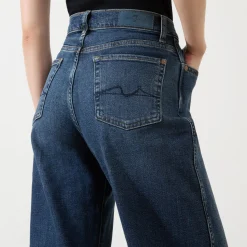 Lotta High-Rise Wide-Leg Jeans