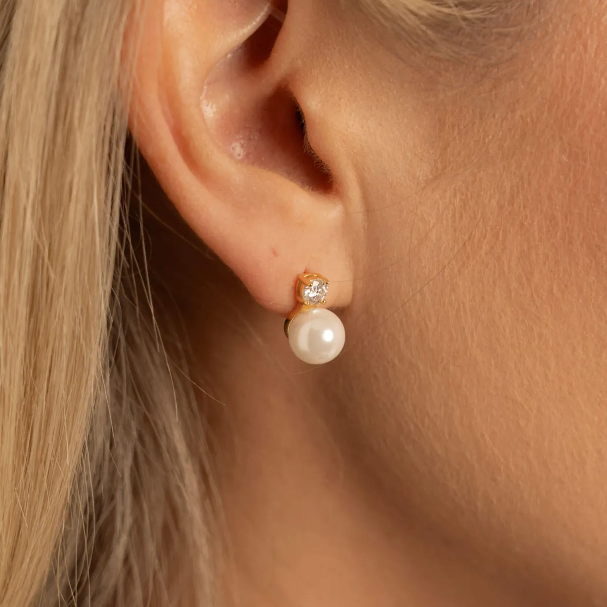 Louise Pearl Earrings