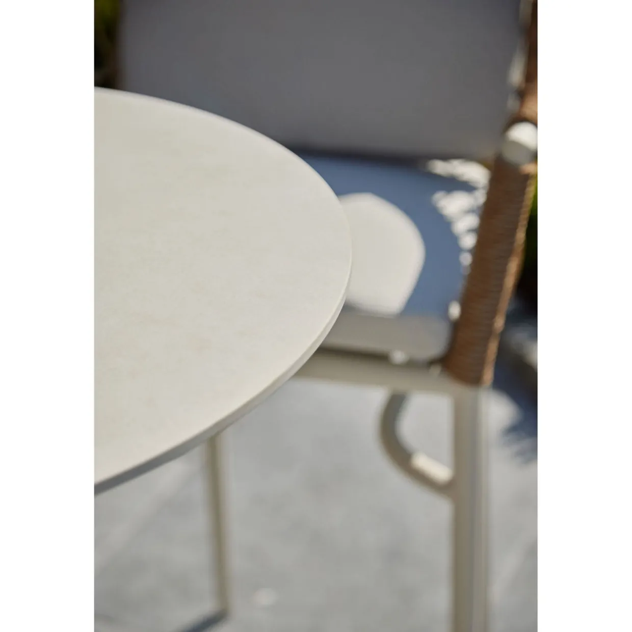 Lyon Garden Round Bar Table Set Coconut Urano Ivory