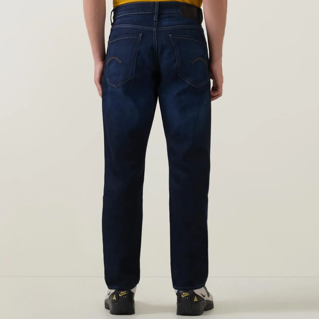 Mosa Mid-Rise Straight-Leg Jeans