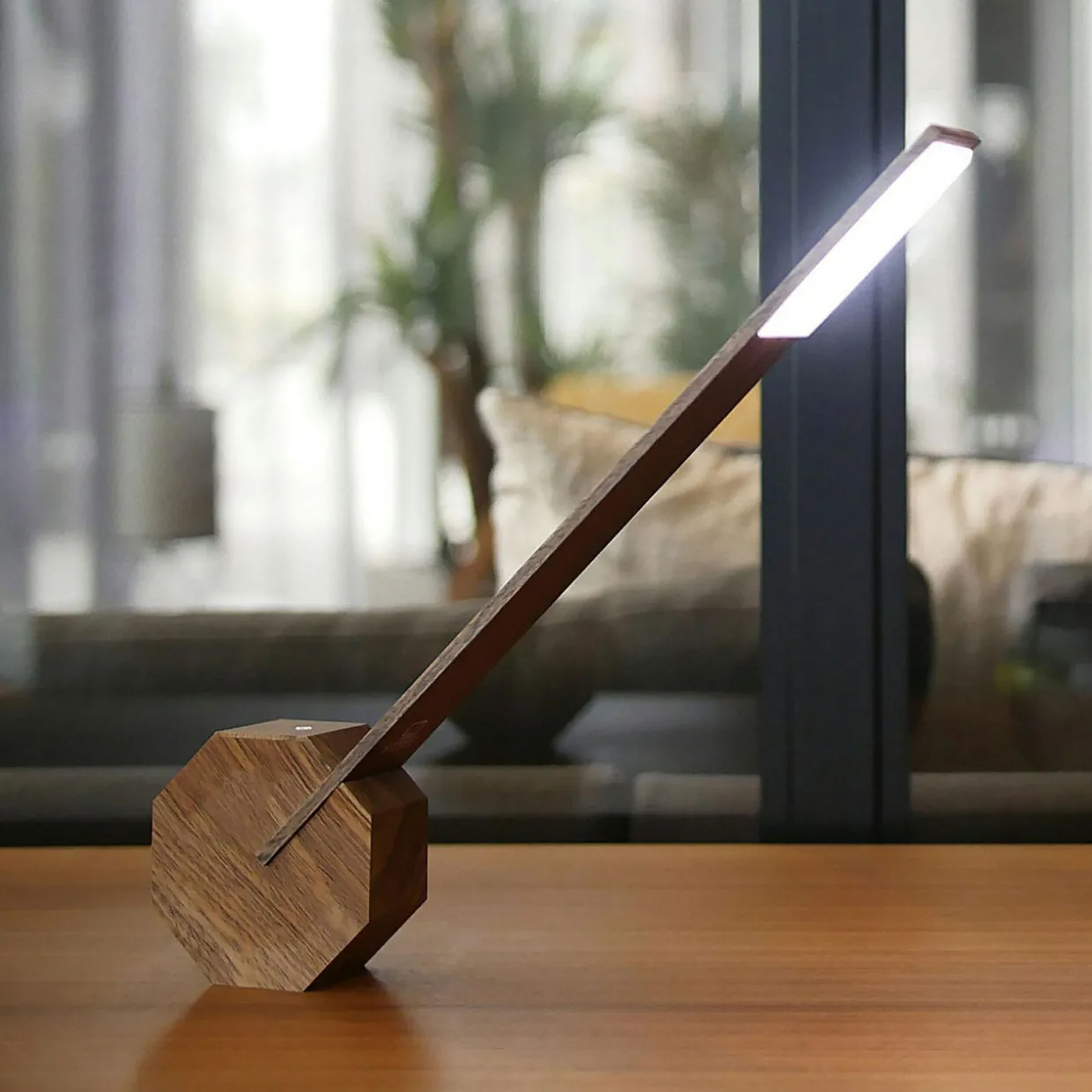 Octagon One Desk Lamp