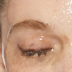 Oil To Foam Total Cleanser