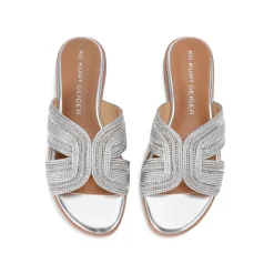 Pose Flat Sandals