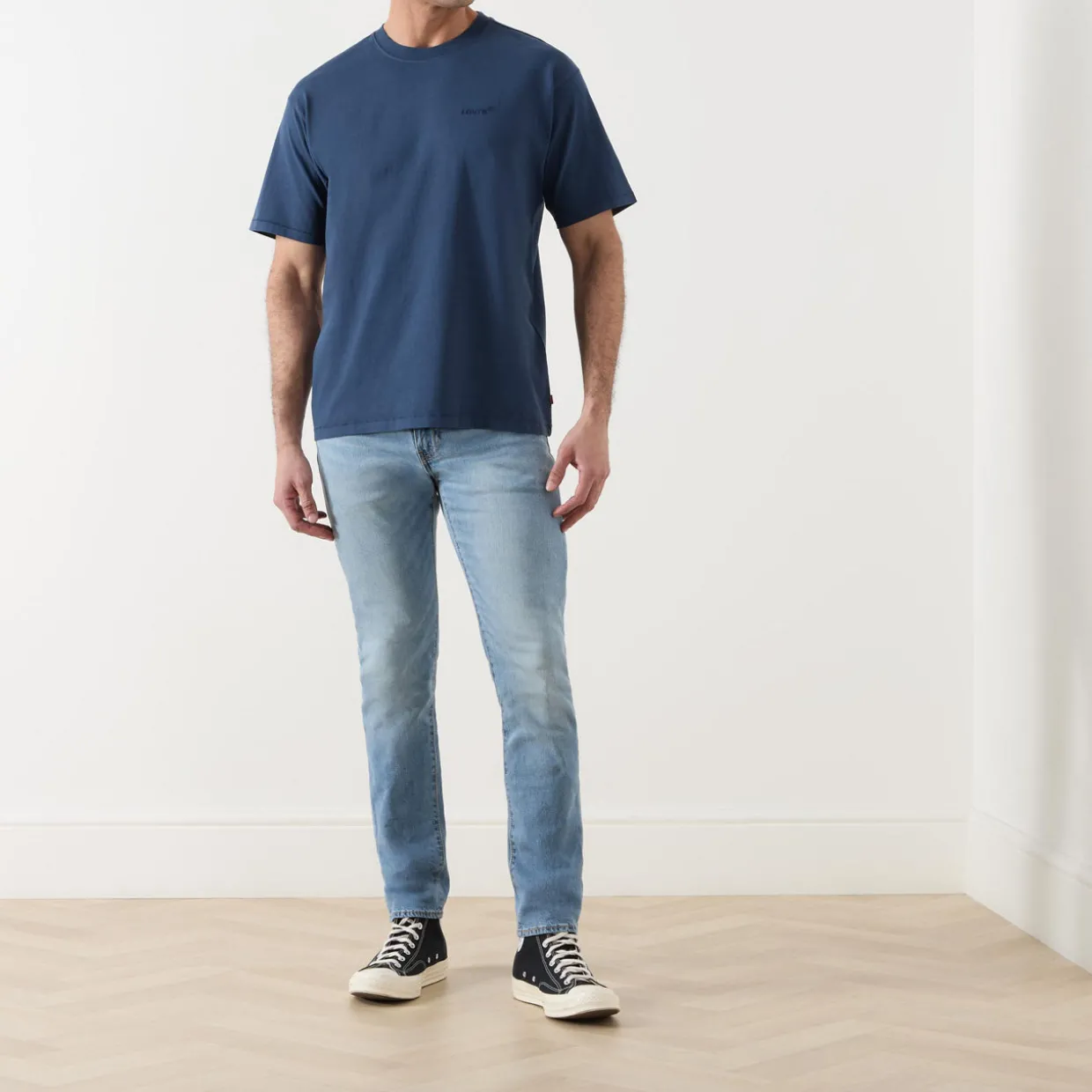 Red Tab™ Vintage Logo T-Shirt