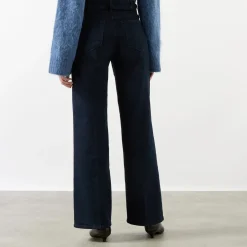 Sasha 32 Cropped Bootcut Jeans
