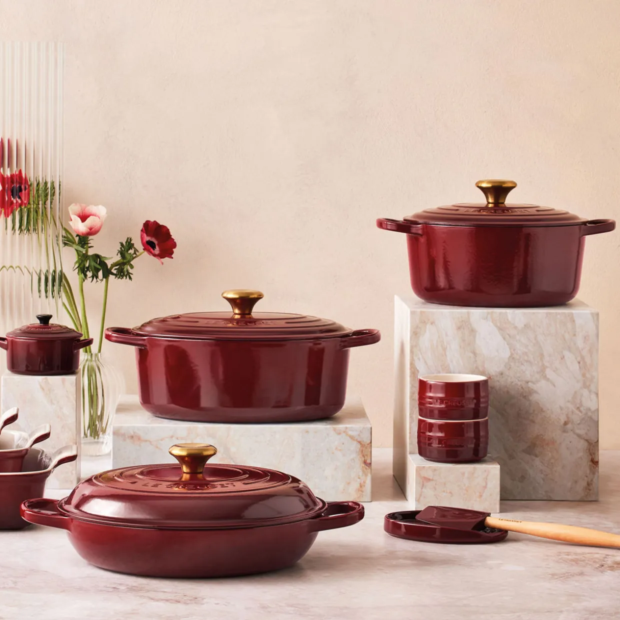Signature Cast Iron Round Casserole 22cm